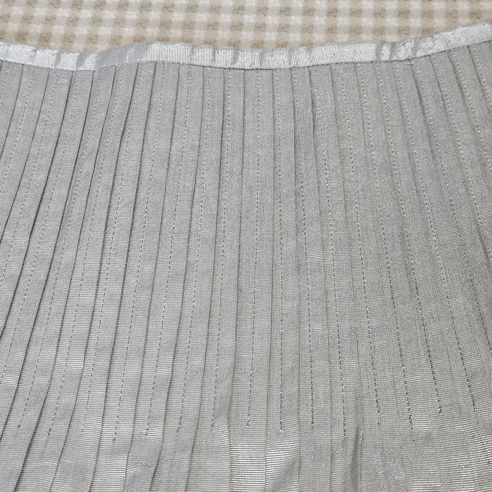 Leggiadro Vintage Y2K Silver Metallic Pleated A-line Cocktail Party Mini Skirt - Picture 2 of 9